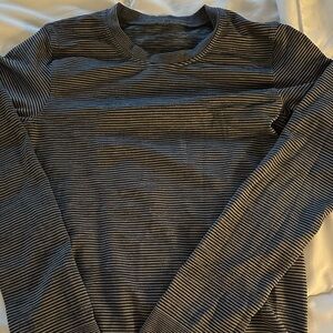 Lululemon swiftly tech long sleeve shirt